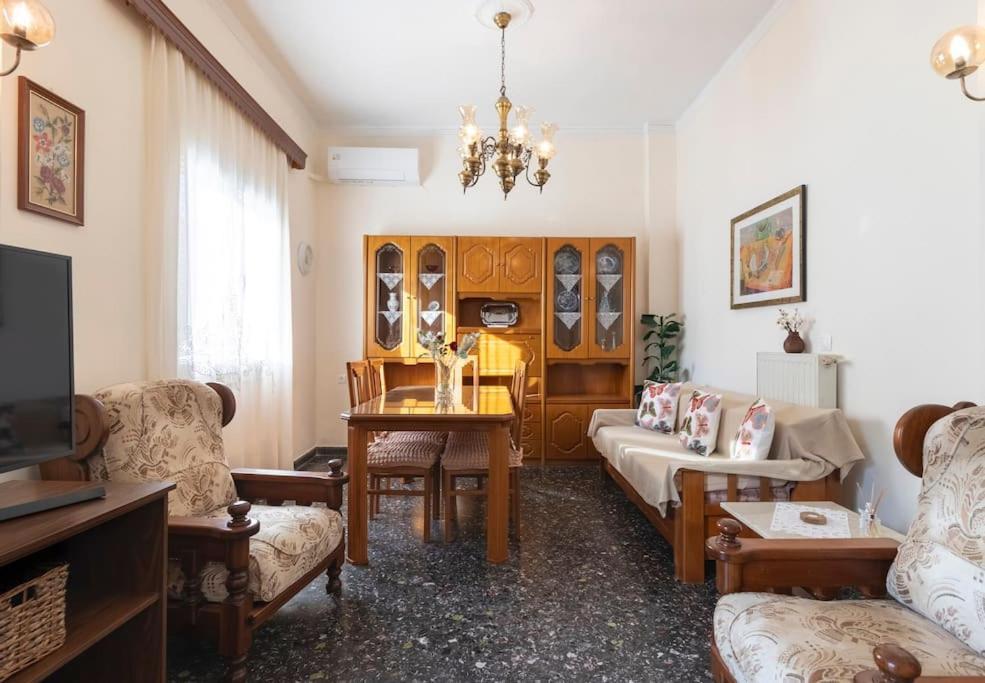 Vintage Charm Apt Near Centre Iraklion Buitenkant foto